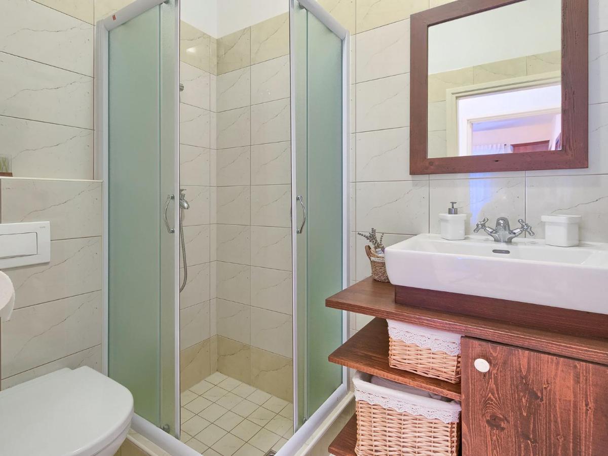 Apartment Sani-1 By Interhome Пиешчана Увала Екстериор снимка